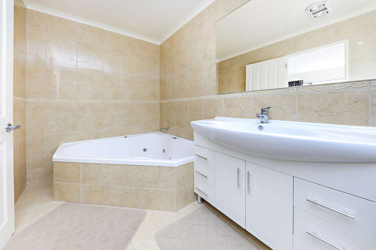 4 Gibbston Crescent Flat Bush_6
