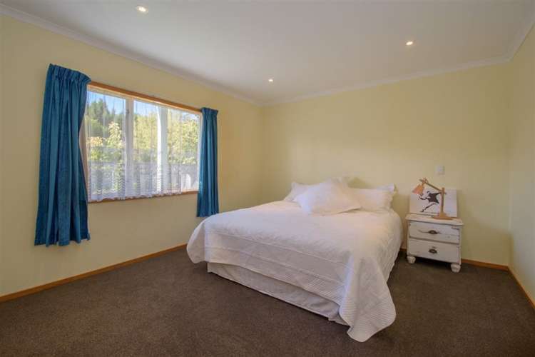 2/2 Dart Place Fernhill/Sunshine Bay_12
