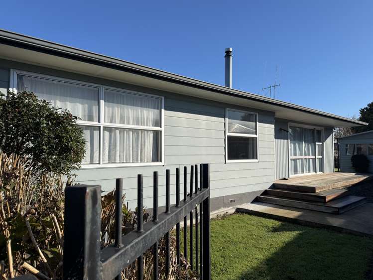 13 Cypress Cres Pukete_4