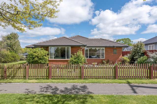 Charming low-maintenance home