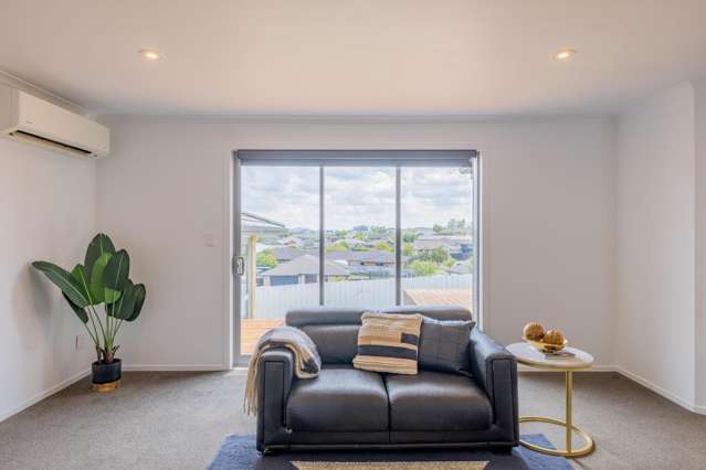 8 Heathfield Avenue Huntington_4