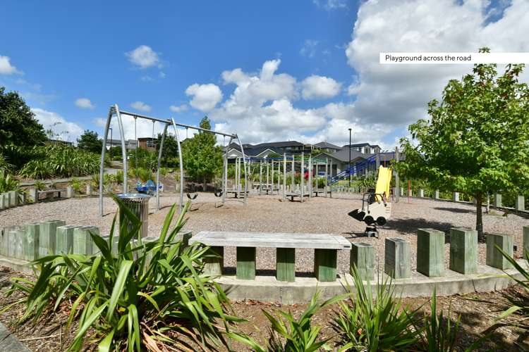 18 Major Henry Greens Silverdale_21