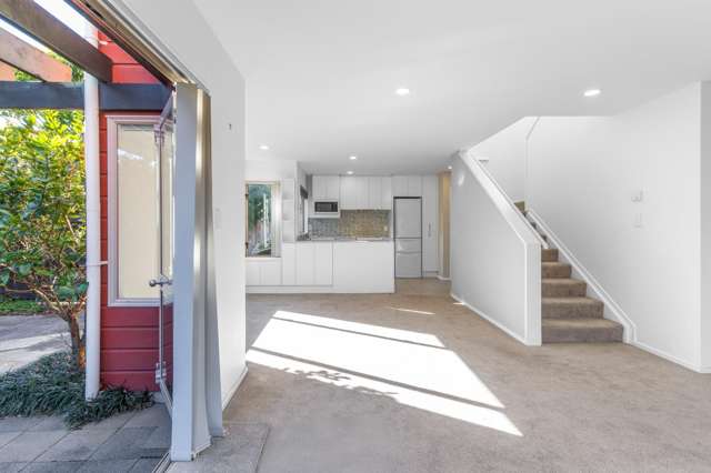 3/21 Elm Street 10016_1
