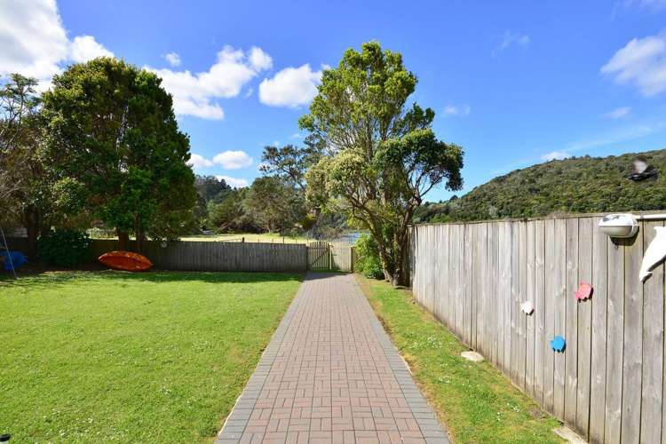 2H/25 Weranui Road Waiwera_9