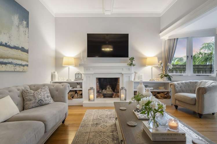 41 Lake Road Devonport_9