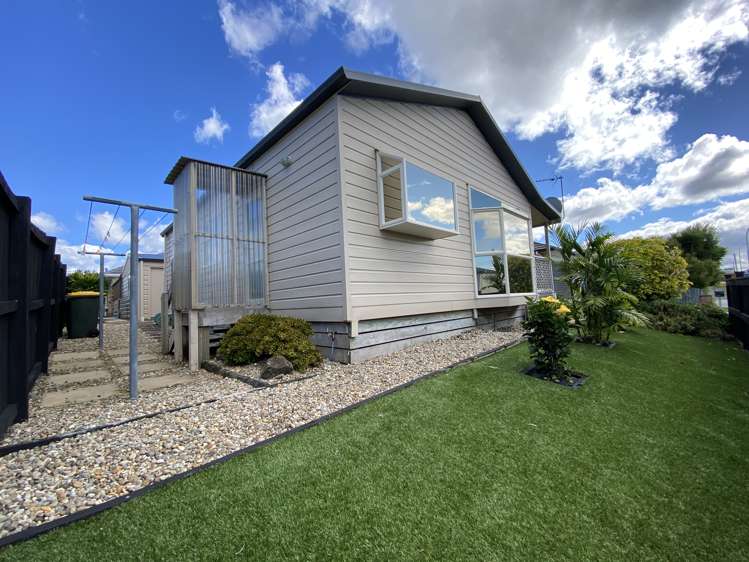 416A Old Te Atatu Road Te Atatu Peninsula Waitakere City Houses