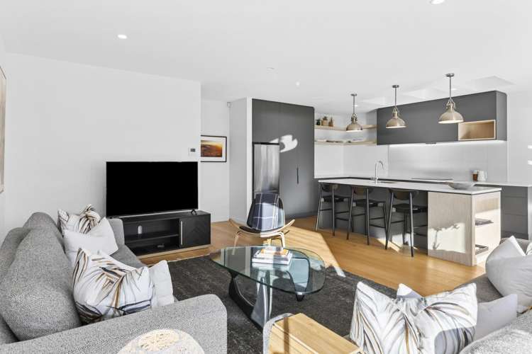 9 Landsborough Lane_2