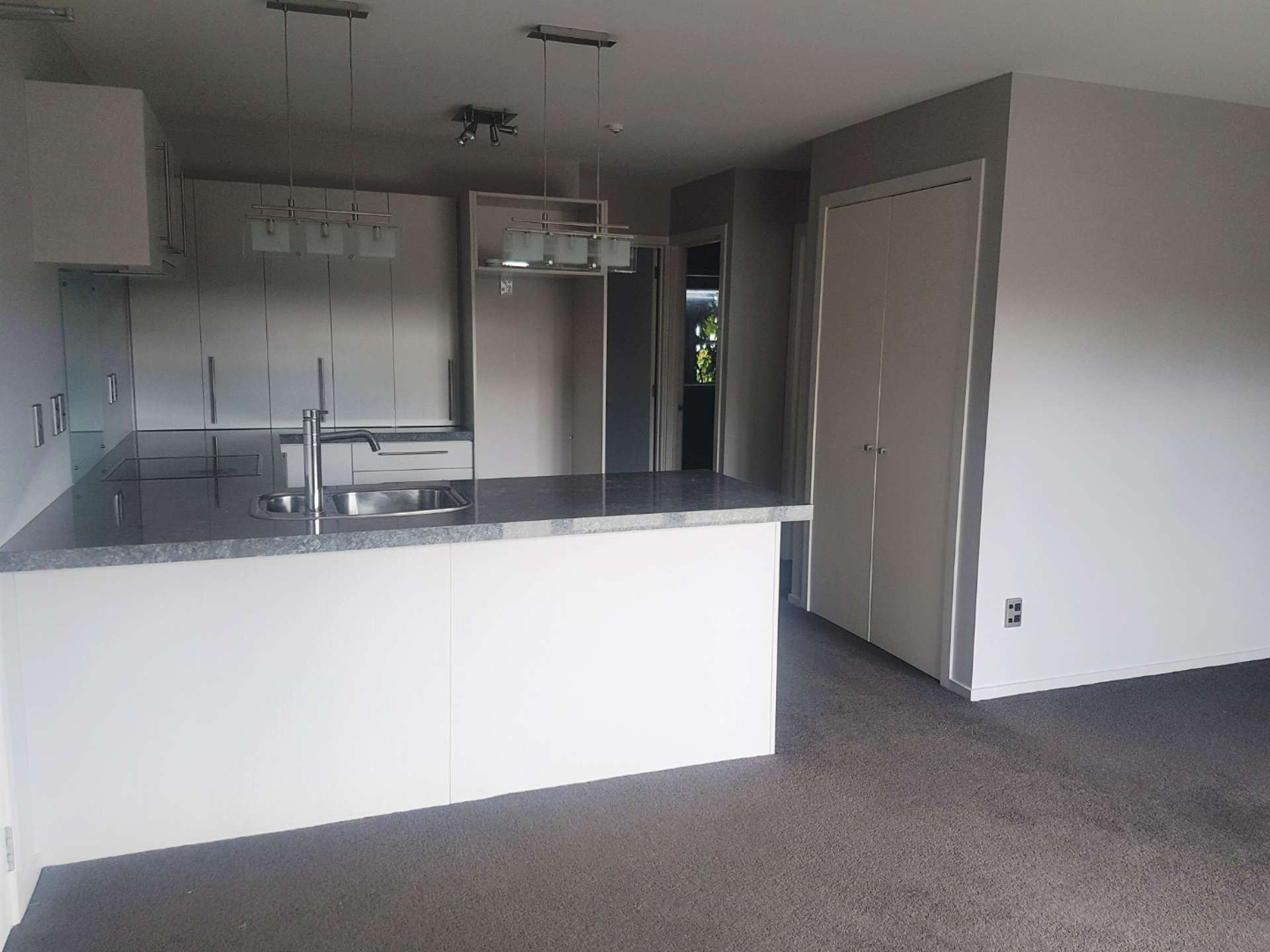 4/12 Hutcheson Street Sydenham_0