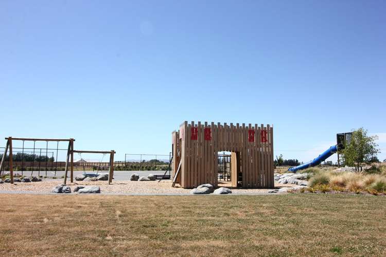 18 Silver Peaks Drive West Melton_6