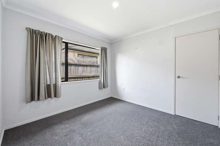 4 Owhatiura Drive Lynmore_15