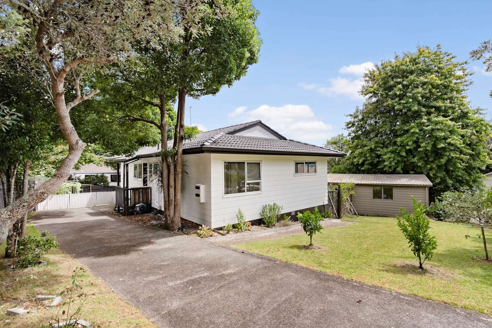 28 Santiago Crescent Unsworth Heights_0