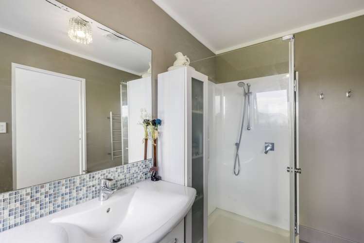 12 Hartfield Rise Pahurehure_22