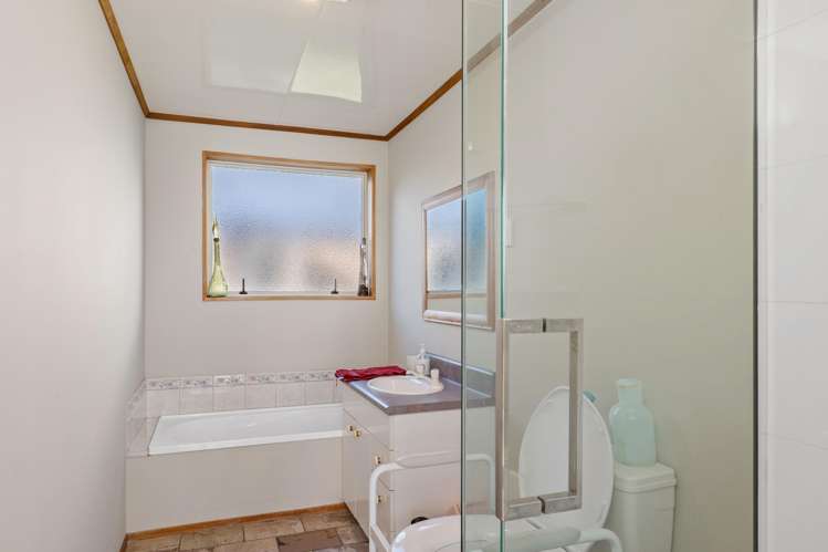 411 Hamptons Road Prebbleton_19