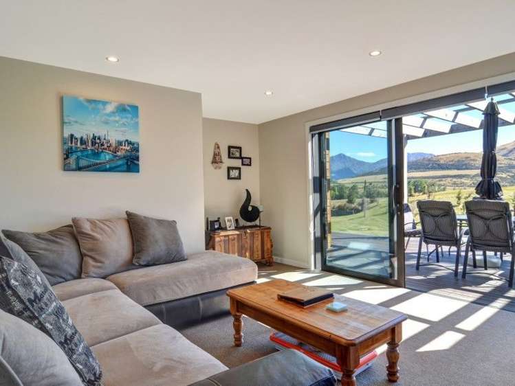 46 Falconer Rise Jacks Point_12