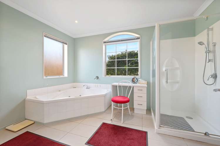 11 Roussel Place Springlands_12