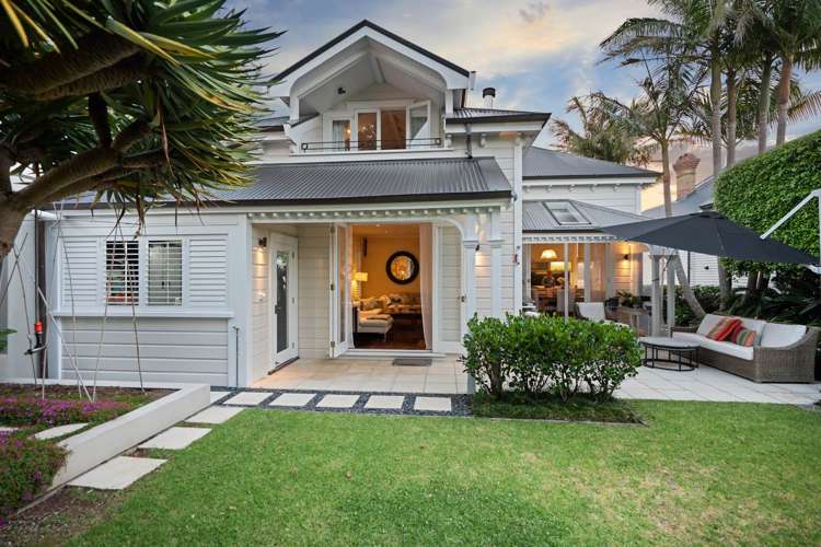 3 Jubilee Avenue Devonport_32