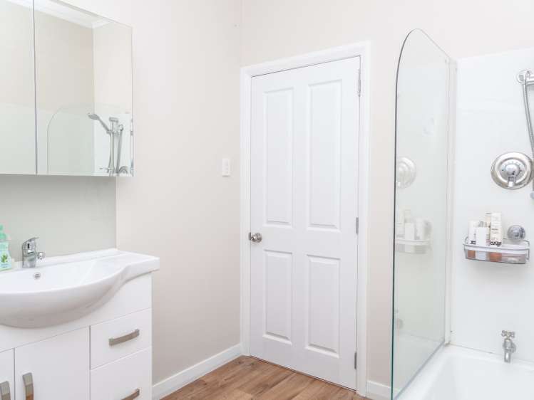 25 Lyon Street Featherston_9