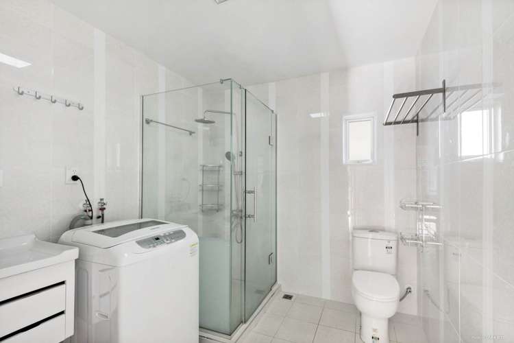 1/289 Lake Road Hauraki_7