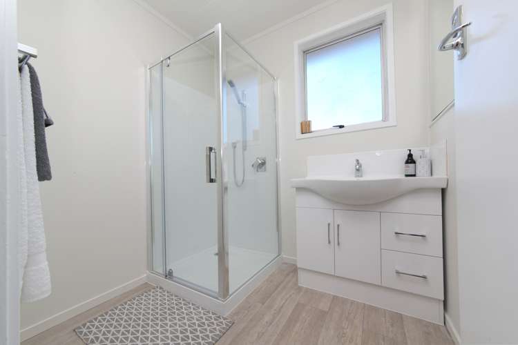 44 Sunlands Drive Manurewa_9