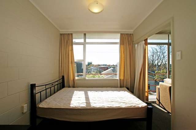 5/2 Hammond Street Hamilton Central_2