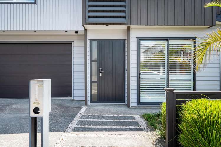 42 Myland Drive Hobsonville_24