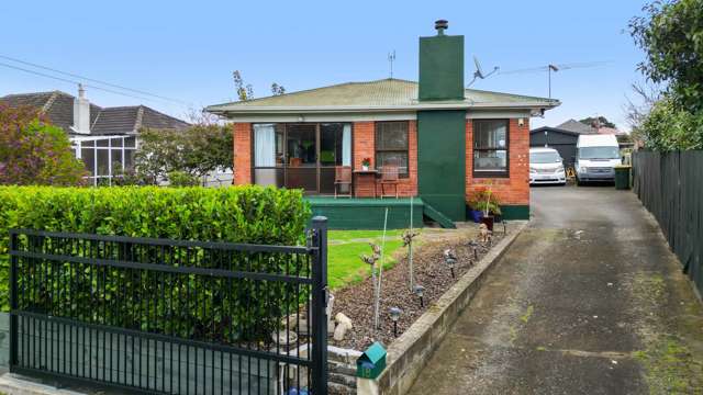 18 Lipscombe Avenue Papatoetoe_4
