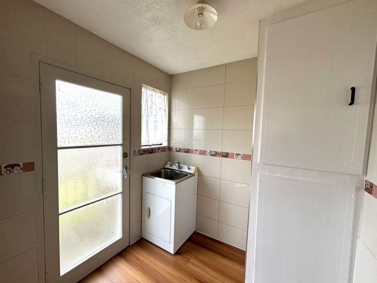 56 Sharland Avenue Manurewa_15
