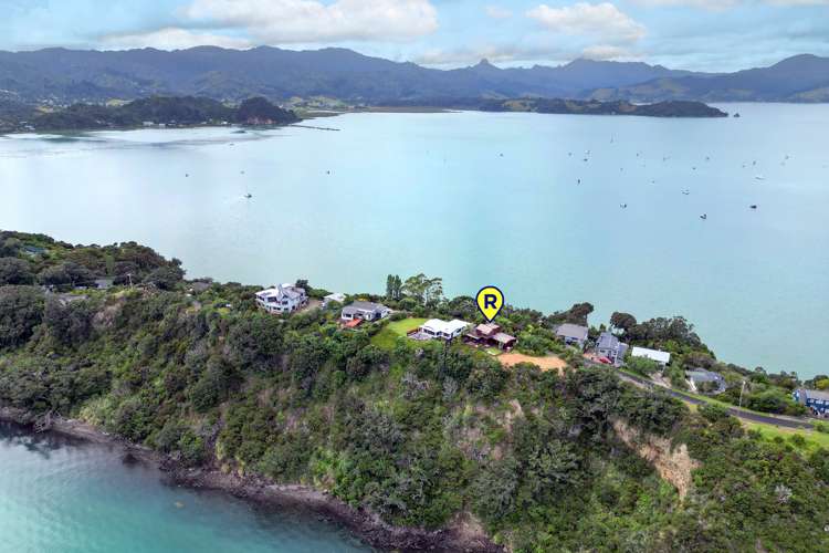 1980 Wyuna Bay Road Coromandel ThamesCoromandel Houses for Sale