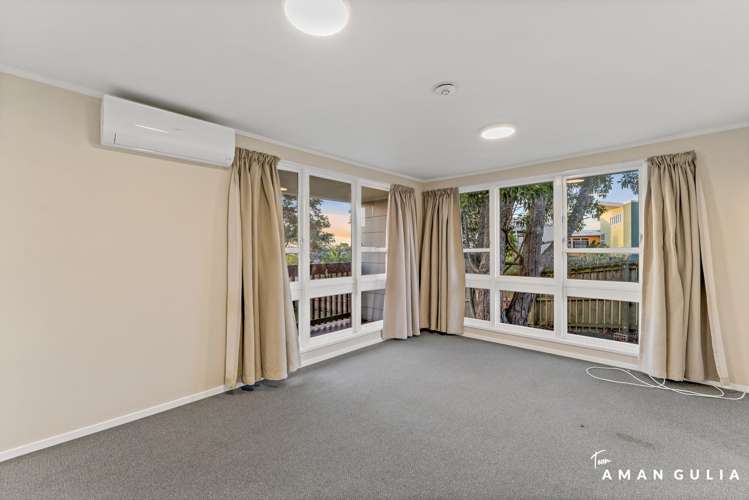 20 Grandison Crescent New Lynn_11