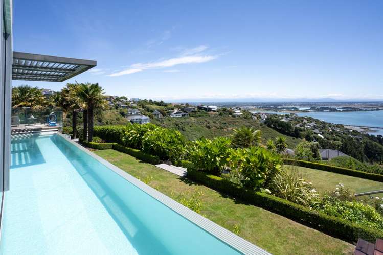 8 Avery Place Redcliffs_23