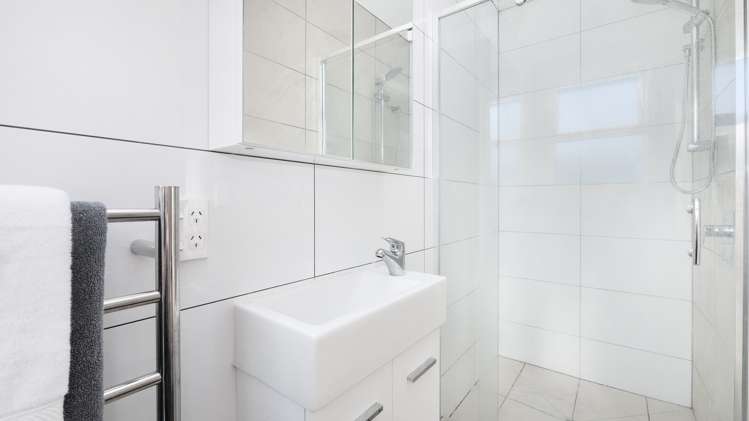 401a Pages Road Aranui_15