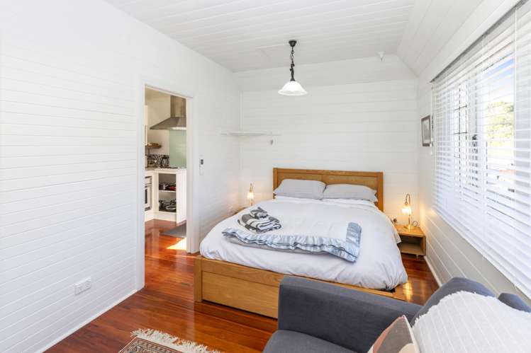 39 Holly Road Merivale_42