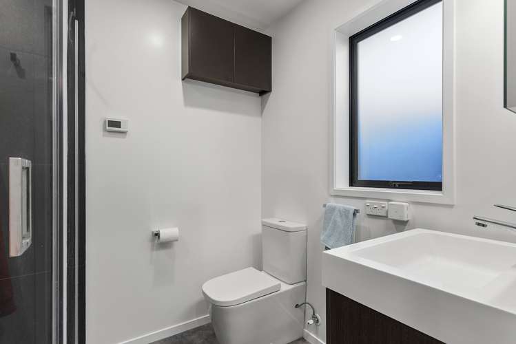 5 Everingham Place Sunnyhills_12