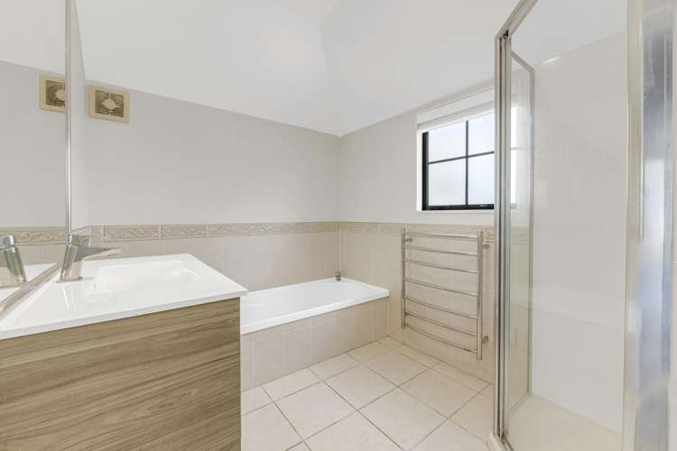 19 Franshell Crescent East Tamaki_22