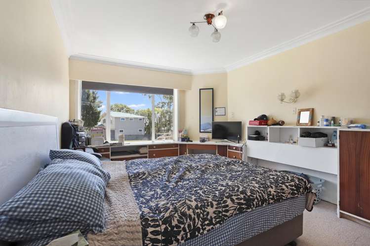 23 Tirimoana Road Te Atatu South_15