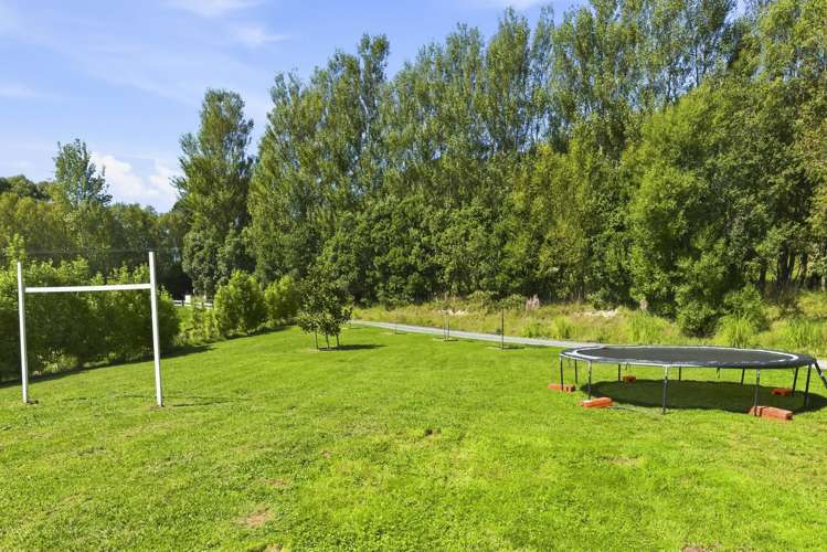 6 Hadfield Road Peka Peka_32