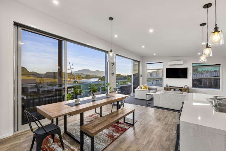 24 Robertson Street Raglan_5