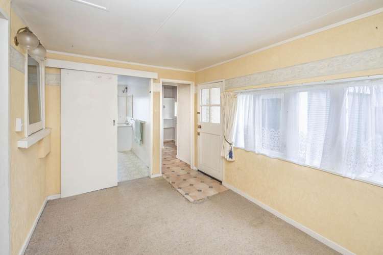 131 Nixon Street Hamilton East_22