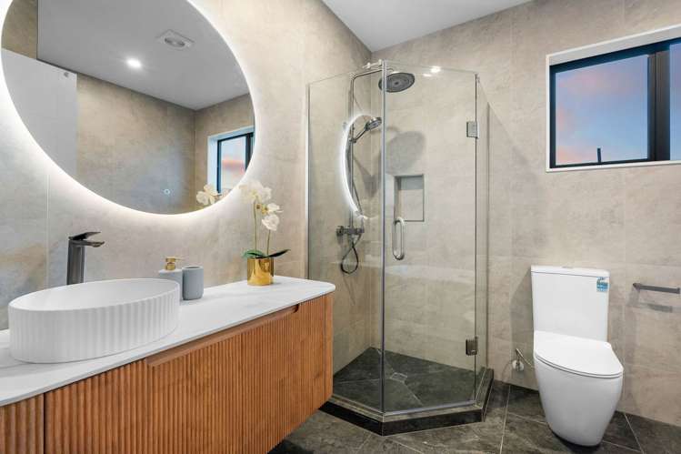 52 Tipu Crescent Wainui_18