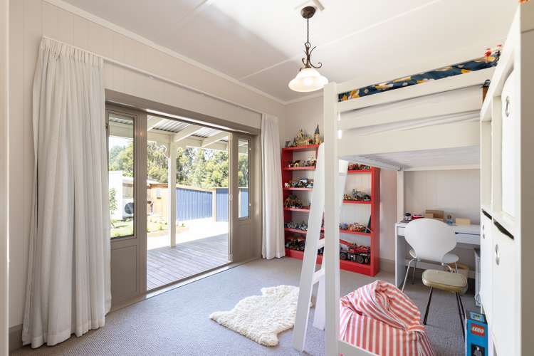 77 Fairbourne Drive Fairhall_16