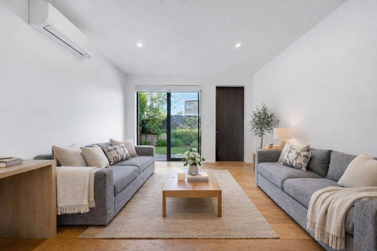 14/4 Glen Atkinson Street_0