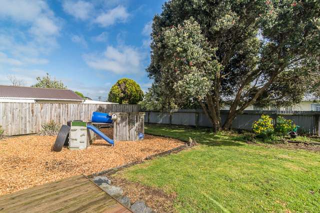 42 Parakai Street Paraparaumu_2