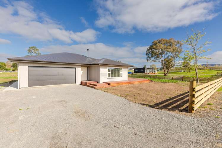 300 White Road Otane_17