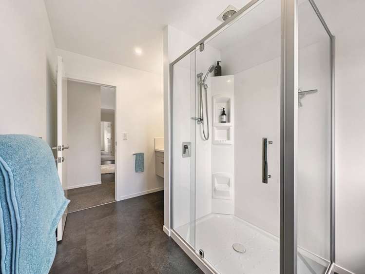 50 Montgomery Crescent Kinloch_31