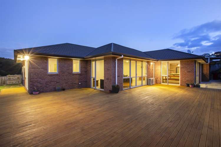 15 Tararua Close Aotea_15