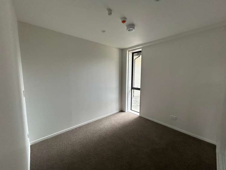 1/6 Treasure Lane Te Atatu South_14