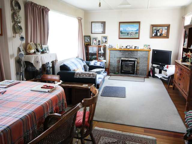 43 Barraud Street Dannevirke_2