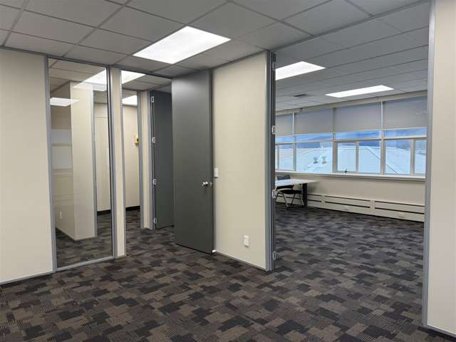 Suite 1. Level 2, 29 Waterloo Road Lower Hutt_4