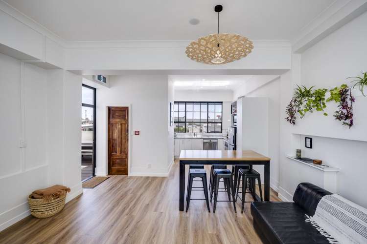 124 Queen Street East Hastings Central_4