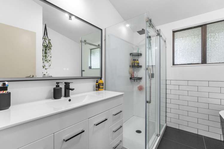 14 Cumberland Crescent Welcome Bay_16